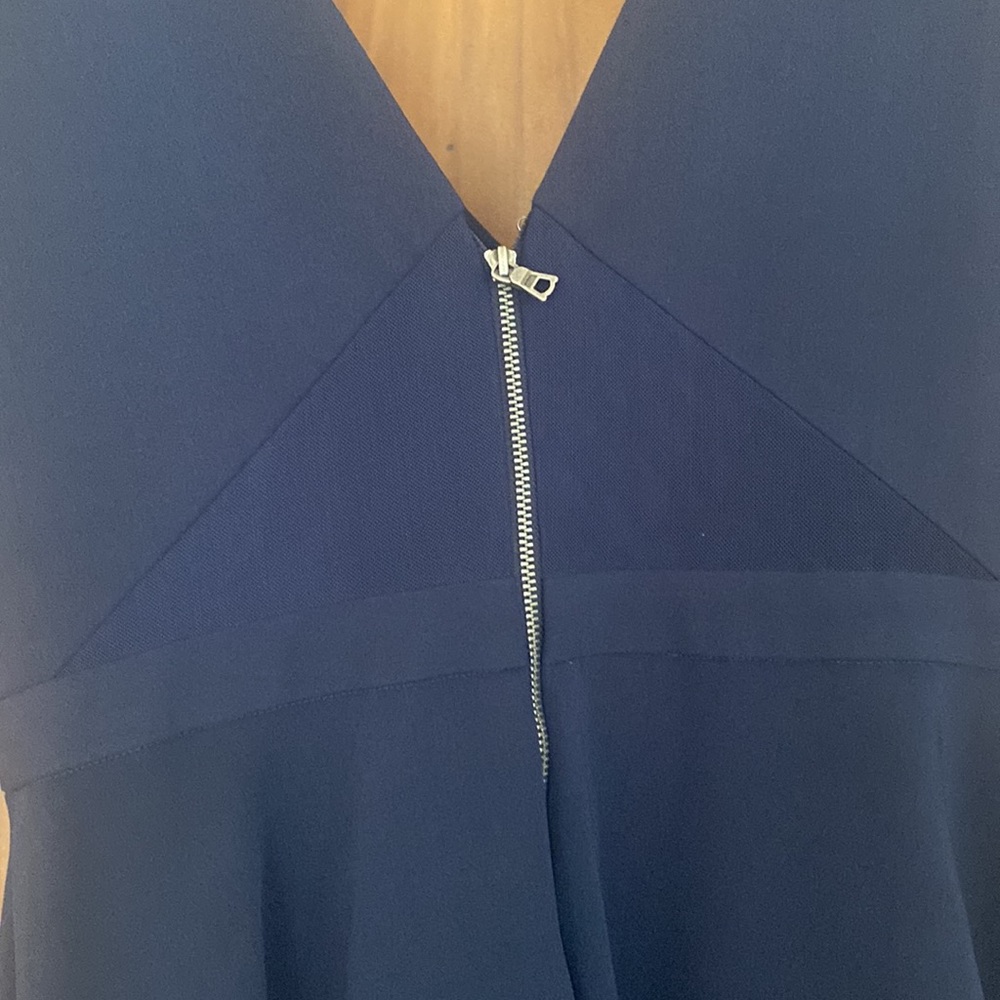 Super cute Alice + Olivia dress mini - Picture 5 of 6